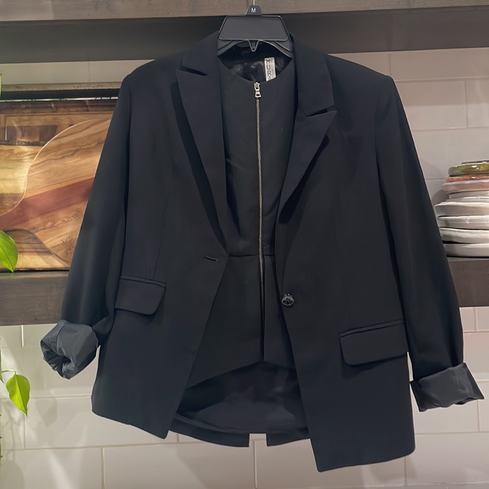 BCBG Abrielle Zipper vest + free blazer